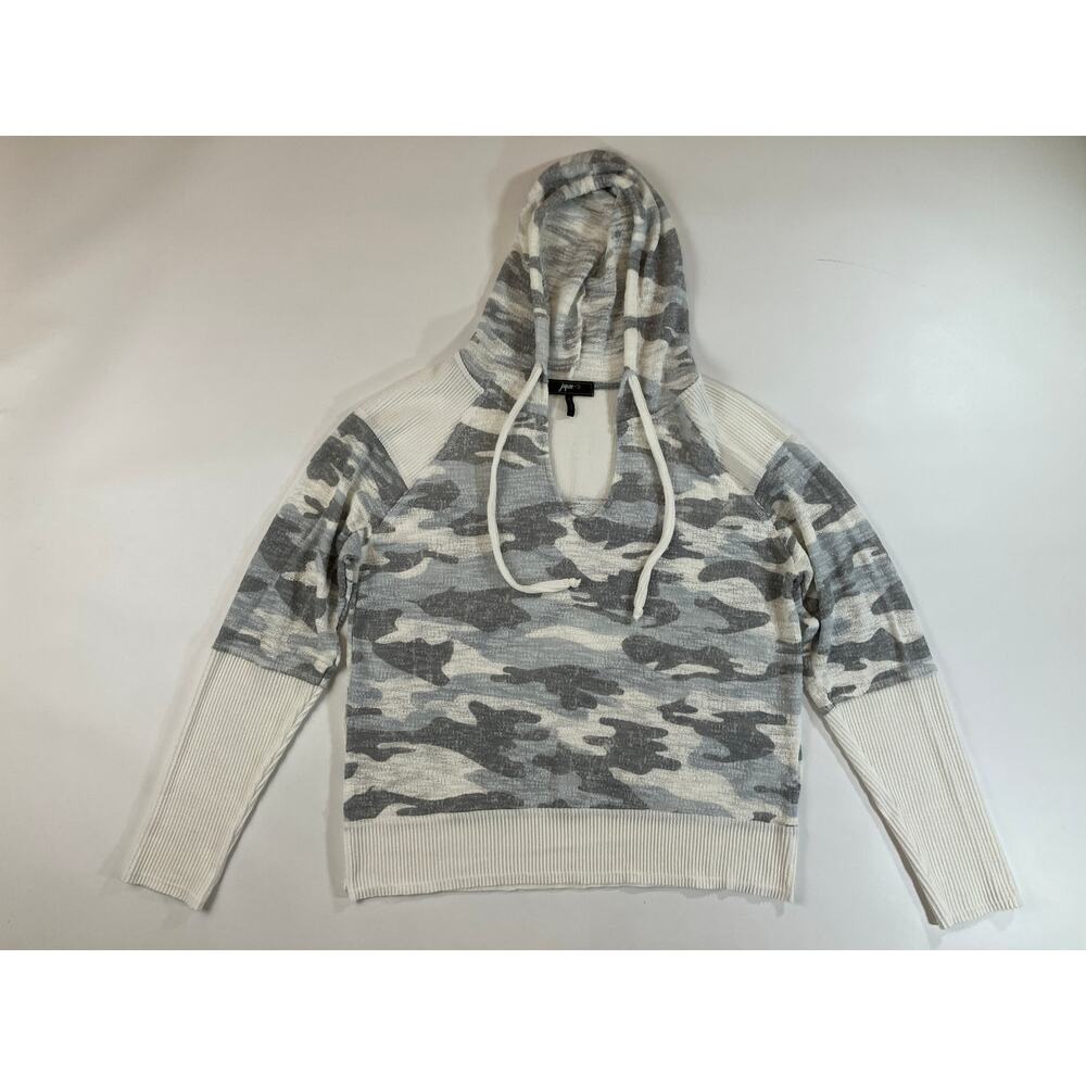 Jupee Women L Gray Camo Hooded Sweater Pullover Long Ribbed Cuffs Made USA